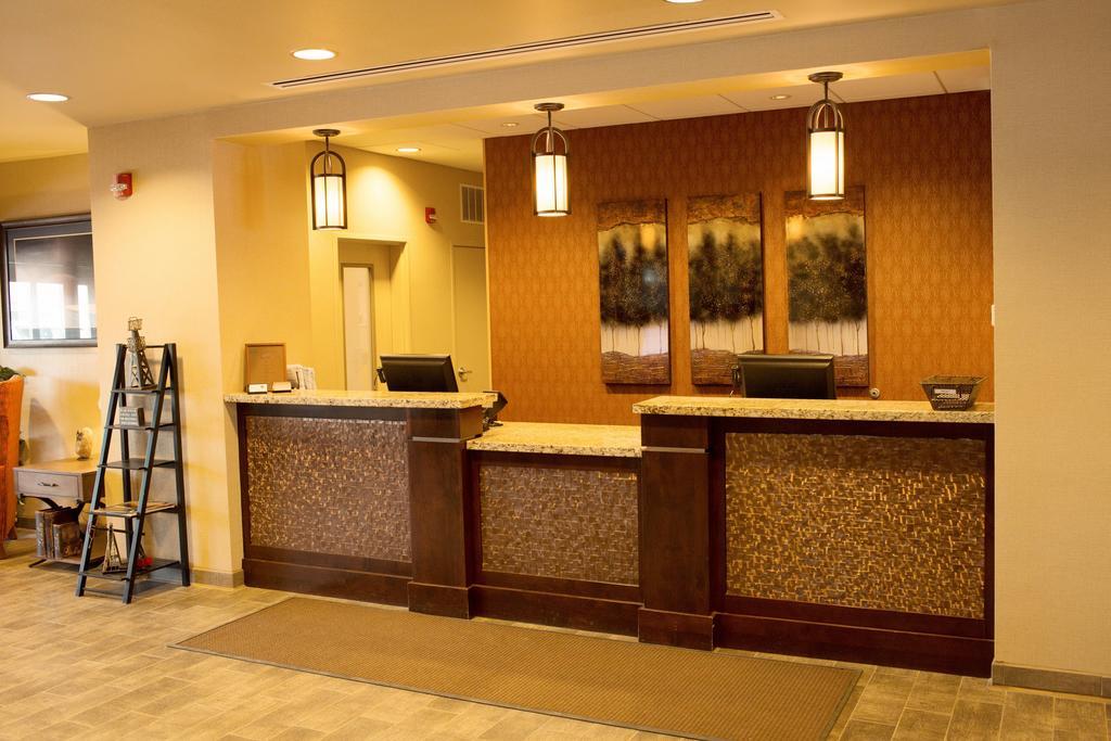Little Missouri Inn & Suites New Town מראה חיצוני תמונה