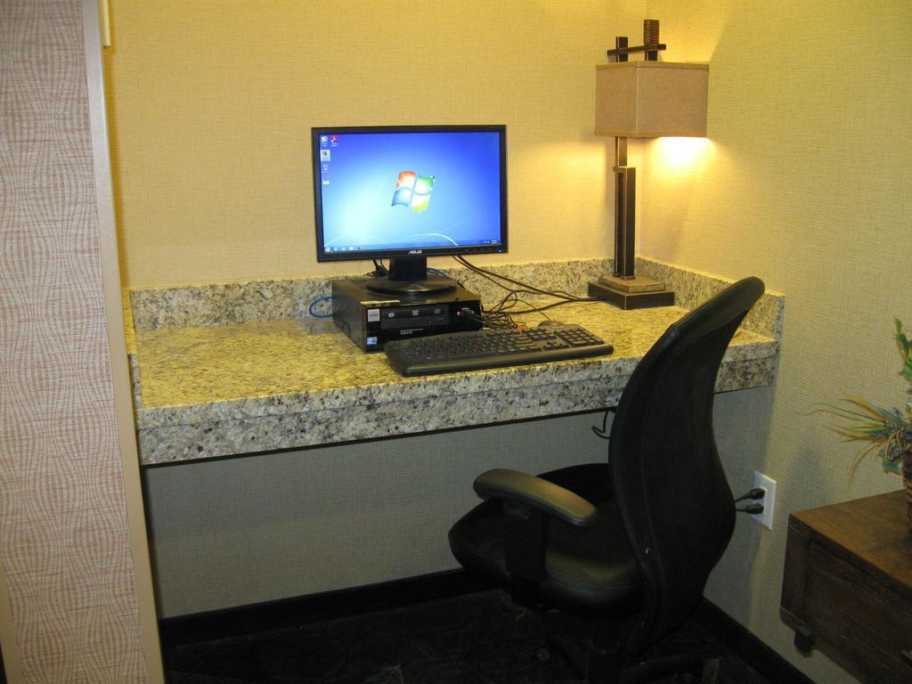 Little Missouri Inn & Suites New Town מראה חיצוני תמונה