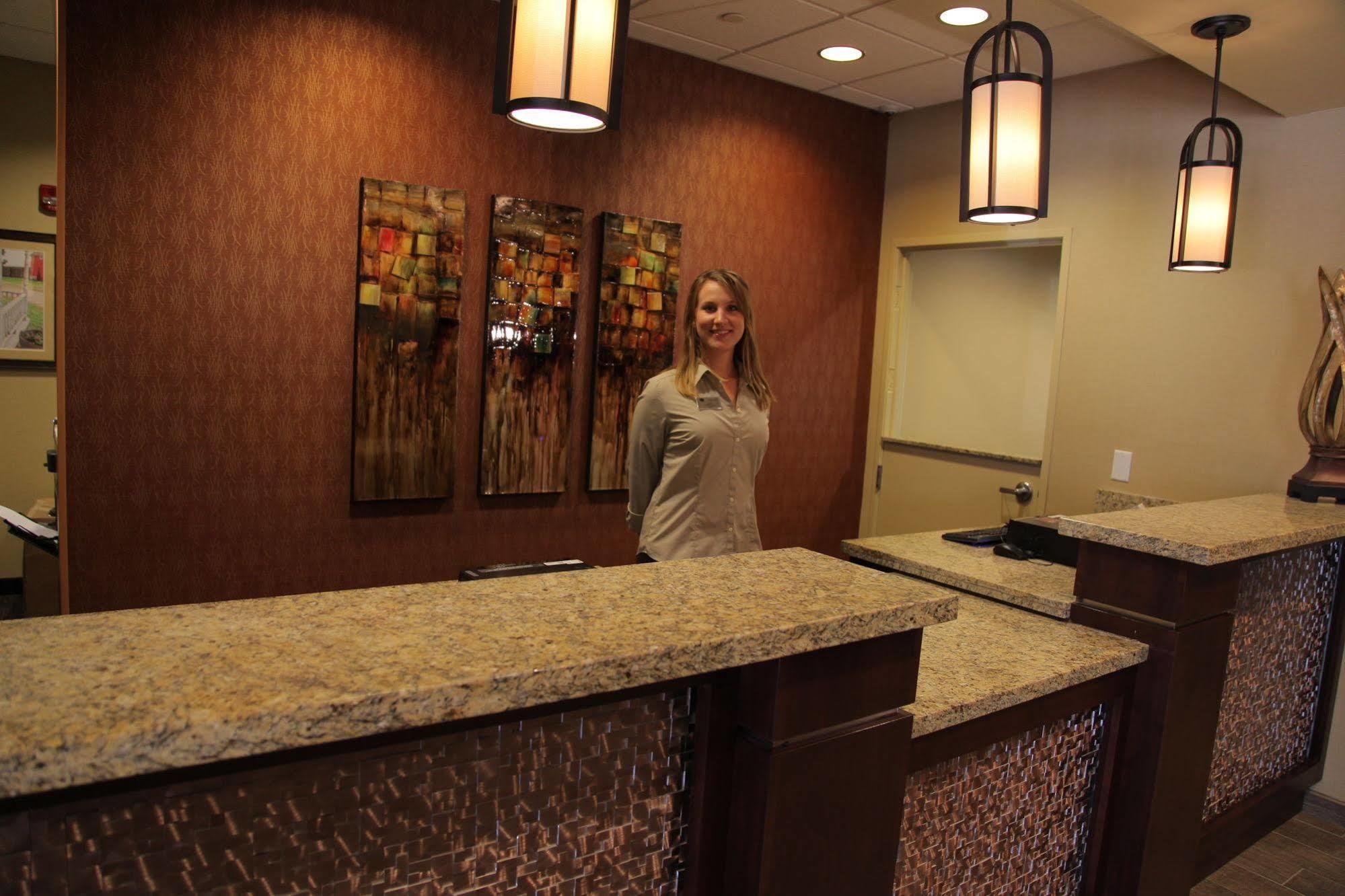 Little Missouri Inn & Suites New Town מראה חיצוני תמונה