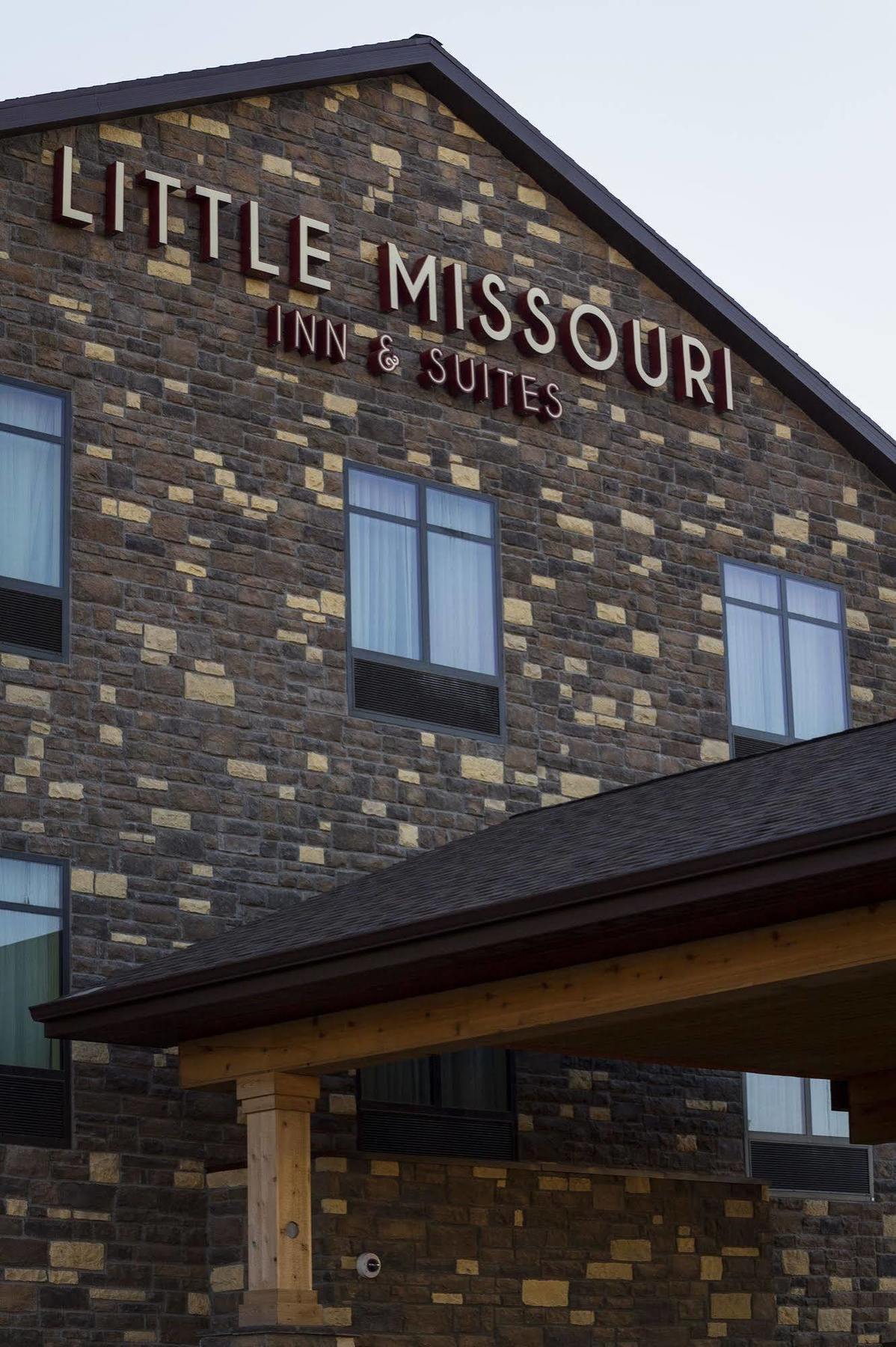 Little Missouri Inn & Suites New Town מראה חיצוני תמונה